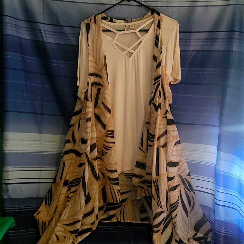 Shirt and light long vest